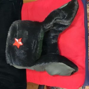 *3/$25 Red star winter hat